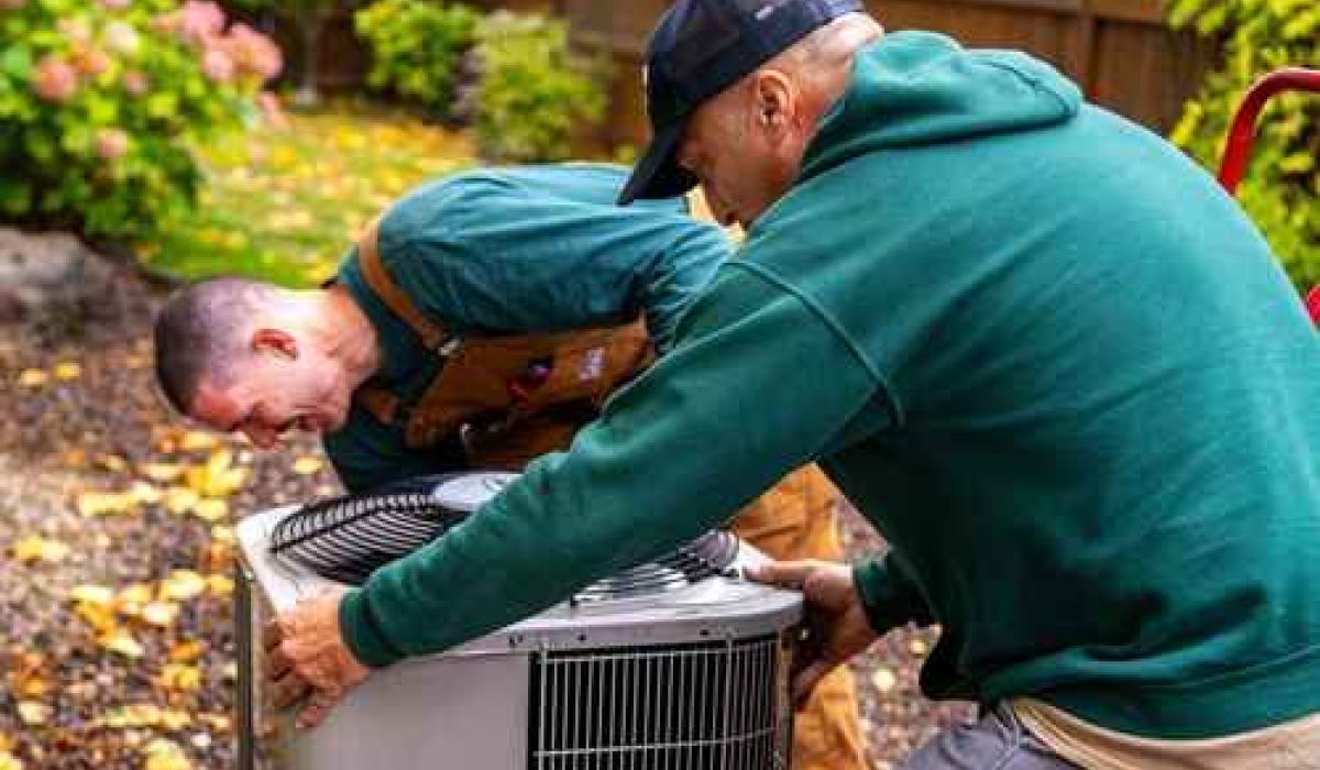 Image of an RV HVAC technician